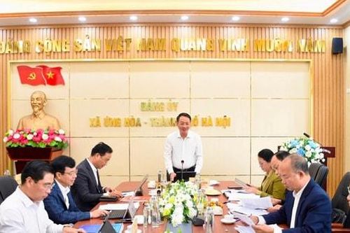 Trưởng ban Nội chính Thành ủy Hà Nội Trần Đình Cảnh giám sát tại xã Ứng Hòa