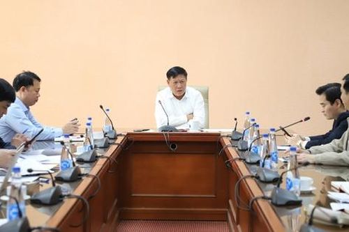 Xây dựng pháp luật, hoàn thiện thể chế là nhiệm vụ trọng tâm, ưu tiên để tạo thuận lợi cho người dân trong lĩnh vực Y tế