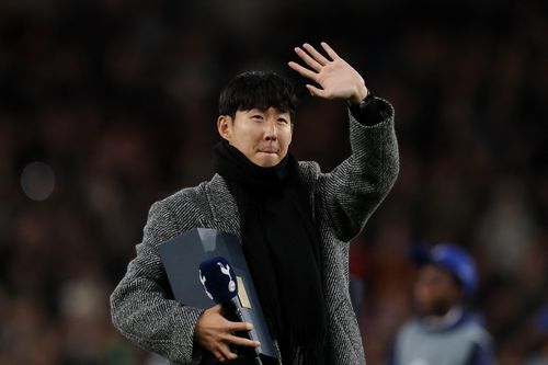Son Heung-min trở lại Tottenham