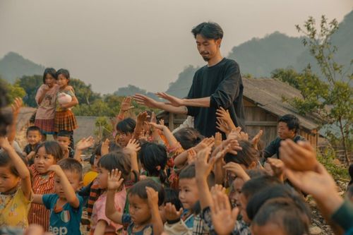 'Nuôi Em' gặp ồn ào, thầy cô Điện Biên, Đắk Lắk lo trò thiếu bữa ăn