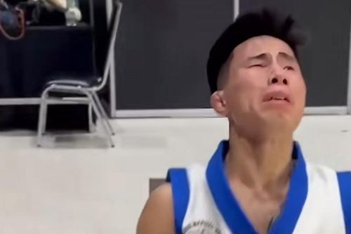 Võ sĩ Việt Nam khóc tức tưởi khi thua VĐV Thái Lan