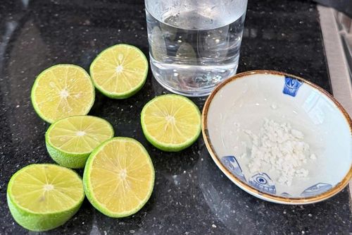 Sau 10 ngày uống chanh liều cao, người đàn ông ra đi trong tiếc nuối
