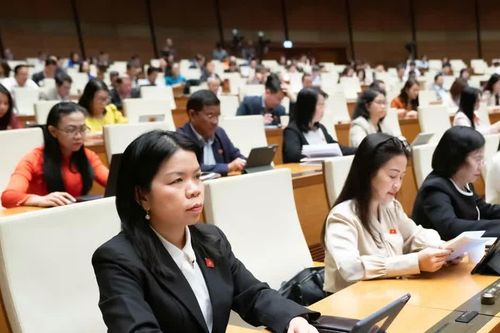 Quốc hội thông qua Luật, chọn ngày 31/5 là Ngày toàn dân tiết kiệm, chống lãng phí