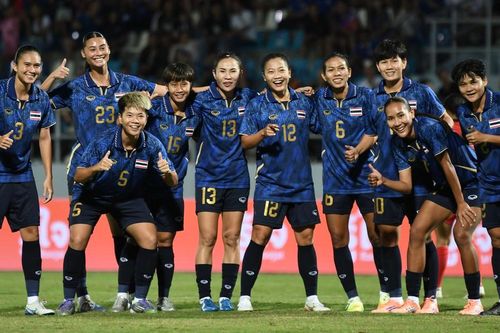 Tuyển bóng đá nữ Thái Lan đánh bại Singapore, chính thức giành vé vào bán kết SEA Games 2025