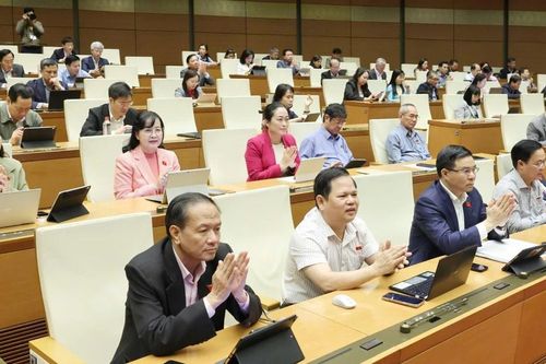 Quốc hội chốt 31/5 hằng năm là Ngày toàn dân tiết kiệm, chống lãng phí