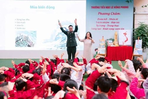 Nhà văn Nguyễn Xuân Thủy lan tỏa những câu chuyện ý nghĩa về Trường Sa
