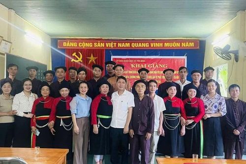 Bảo tồn văn hóa dân tộc gắn với giảm nghèo bền vững