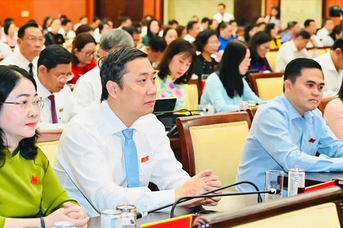 Đại biểu HĐND TPHCM đề xuất cơ chế phân bổ quỹ nhà ở xã hội để công nhân 'an cư lạc nghiệp'