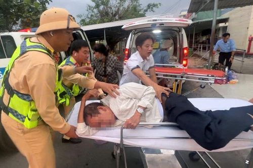 Cảnh sát giao thông kịp thời cứu nam hành khách ngưng tim trên cao tốc