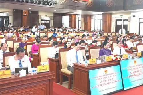 Cần Thơ đẩy nhanh giải ngân đầu tư công, xử lý nghiêm nhà thầu và cán bộ yếu kém