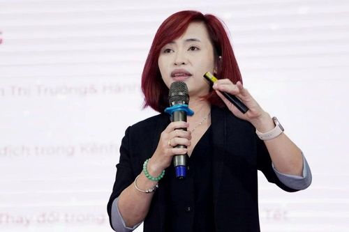 Thị trường Tết biến động, doanh nghiệp xoay chuyển để thích ứng