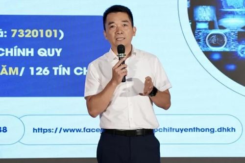 Báo chí 'dẫn dắt niềm tin' trong kỷ nguyên số
