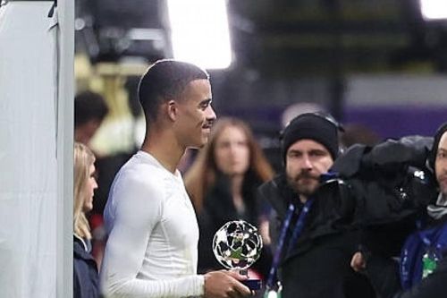 Tiếp đà thăng hoa, Greenwood lập cú đúp ở UEFA Champions League