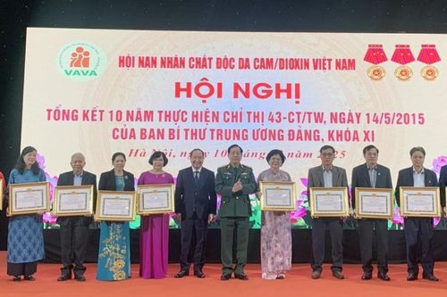 Tổng kết 10 năm thực hiện Chỉ thị số 43: Kiên trì khắc phục hậu quả chất độc hóa học, không để ai bị bỏ lại phía sau