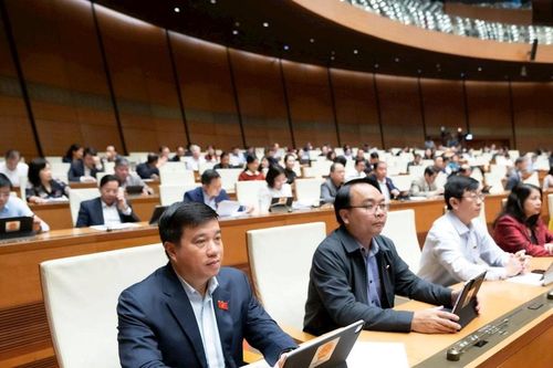 Bổ sung quy định bảo vệ nhóm yếu thế trên không gian mạng