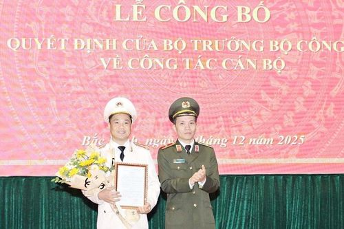 Công bố quyết định của Bộ trưởng Bộ Công an về công tác cán bộ ở Bắc Ninh