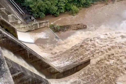 Ba hồ chứa ở Lâm Đồng đồng loạt tăng lưu lượng xả vào chiều tối nay