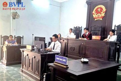 VKSND Khu vực 10 TP Cần Thơ tổ chức phiên tòa rút kinh nghiệm vụ án dân sự