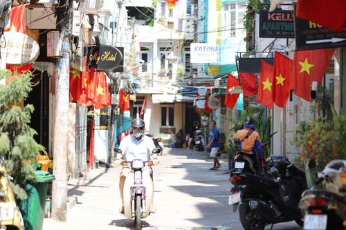 TP Hồ Chí Minh chốt lịch nghỉ Tết Dương lịch và treo cờ vào ngày 1/1/2026