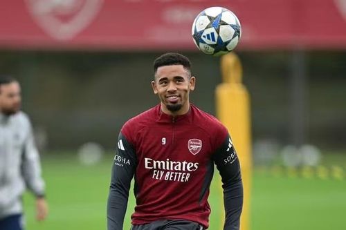 Arsenal bất ngờ bổ sung thêm một cầu thủ vào đội hình dự Champions League