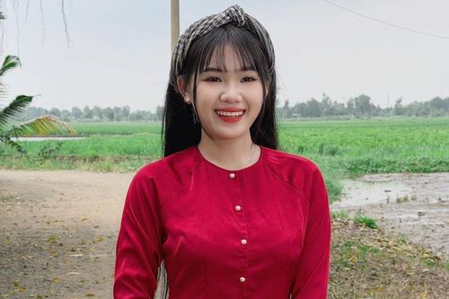 Dương Ái Vy, chủ nhân hit 'lấy cây kim may đồ' có đáng bị lên án?