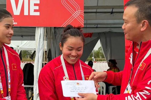 2 nữ vận động viên giành Huy chương Vàng đầu tiên cho Việt Nam tại SEA Games 33
