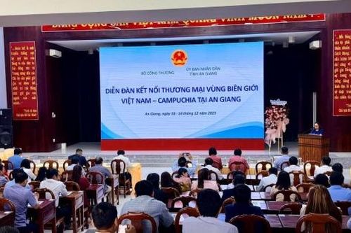 Đẩy mạnh kết nối thương mại biên giới Việt Nam - Campuchia