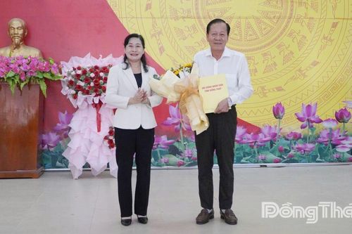 Đồng chí Phan Văn Hợp giữ chức Bí thư Đảng ủy phường Hồng Ngự