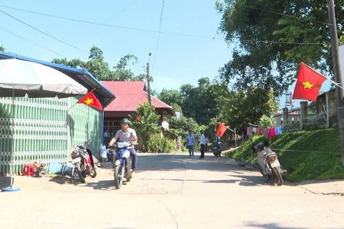 Hành động thiết thực vì xã Nậm Tăm sáng - xanh - sạch - đẹp