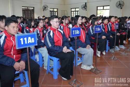 Hơn 500 học sinh dự phiên tòa lưu động