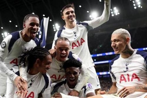 Tottenham đại thắng Slavia Prague 3-0 tại Champions League