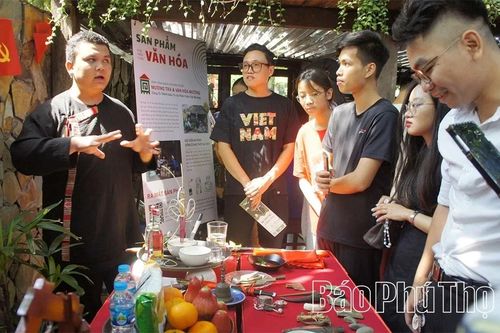 Bài 2 - Khi 'lời thiêng' hóa án phạt