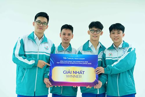 Chinh phục Robotics 2025