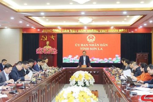 Đồng chí Phó Chủ tịch Thường trực UBND tỉnh làm việc với các phường trung tâm của tỉnh