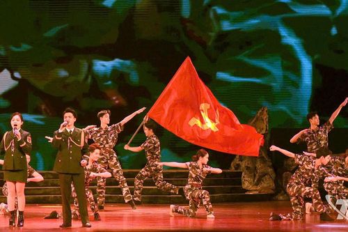 Sẵn sàng cho chương trình nghệ thuật 'Hoa Núi'