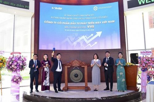 Sàn HOSE đón thêm loạt tân binh