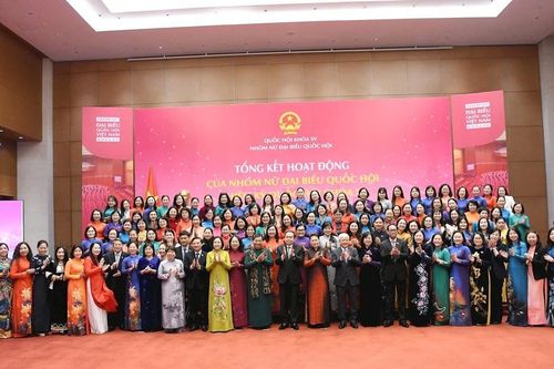 Chủ tịch Quốc hội Trần Thanh Mẫn dự Hội nghị tổng kết hoạt động Nhóm Nữ đại biểu Quốc hội