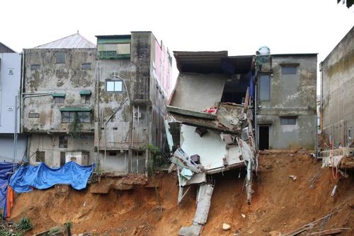 Quảng Trị quyết tâm sửa chữa nhà của người dân bị hư hỏng bởi sạt lở trước Tết Nguyên Đán