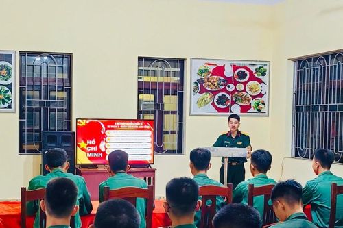 Sức mạnh mới từ chuyển đổi số trong xây dựng Lực lượng vũ trang Quân khu 1