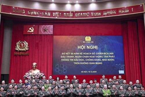Bộ Công an nỗ lực xây dựng môi trường an ninh, an toàn, lành mạnh trên không gian mạng