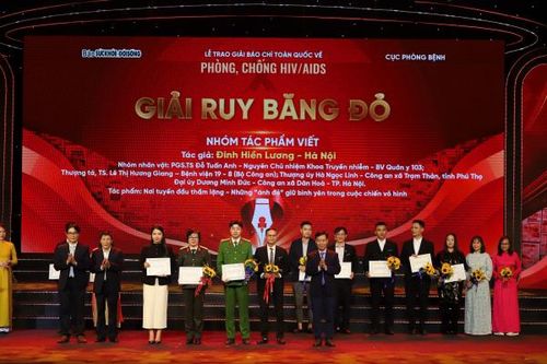 Trao Giải báo chí toàn quốc về phòng chống HIV/AIDS