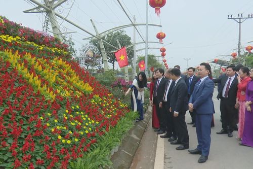 Quảng bá làng nghề tích giang từ Festival hoa, cây cảnh