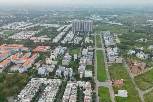 Đất nền hút vốn từ nhóm sở hữu nhà ở