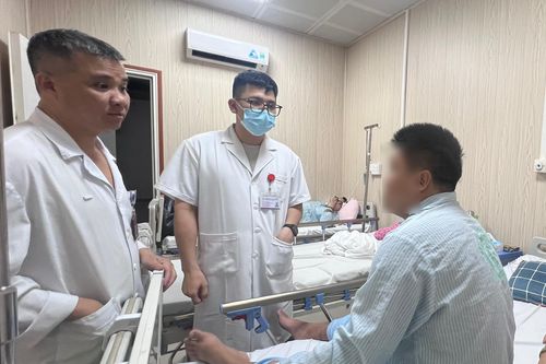 Suy thận, thở máy sau vài hơi hút thuốc lá điện tử