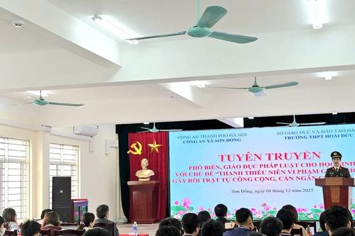 Lực lượng Công an xã cảnh báo các nguy cơ vi phạm pháp luật trong học đường