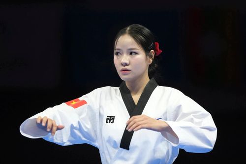 'Hot girl taekwondo' giành 2 huy chương ngày ra quân SEA Games 33