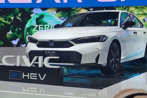 Xe hybrid tại Việt Nam - cuộc chiến riêng của ôtô Nhật Bản