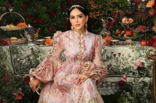 Tủ đồ hàng hiệu của vợ tỷ phú Jonathan Hạnh Nguyễn