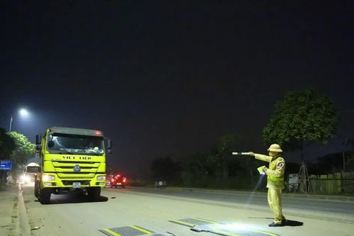 Quyết tâm đẩy lùi xe quá khổ, quá tải