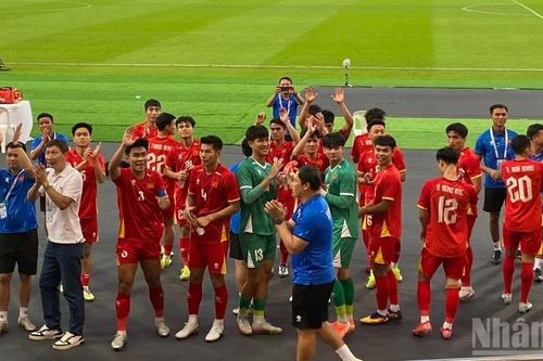 Thắng 2-0 U22 Malaysia, U22 Việt Nam giành vé vào bán kết